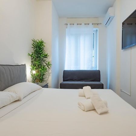 I Host Apartment - Melloni 34 ميلان المظهر الخارجي الصورة